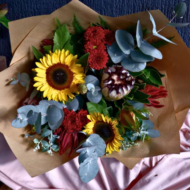 Born to be Wild - Native and seasonal flower mix